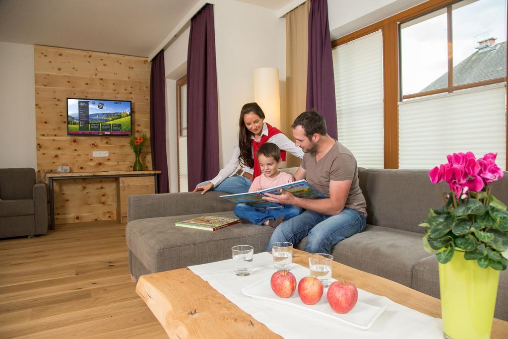 Hotel Stadt Wien Zell am See Room photo
