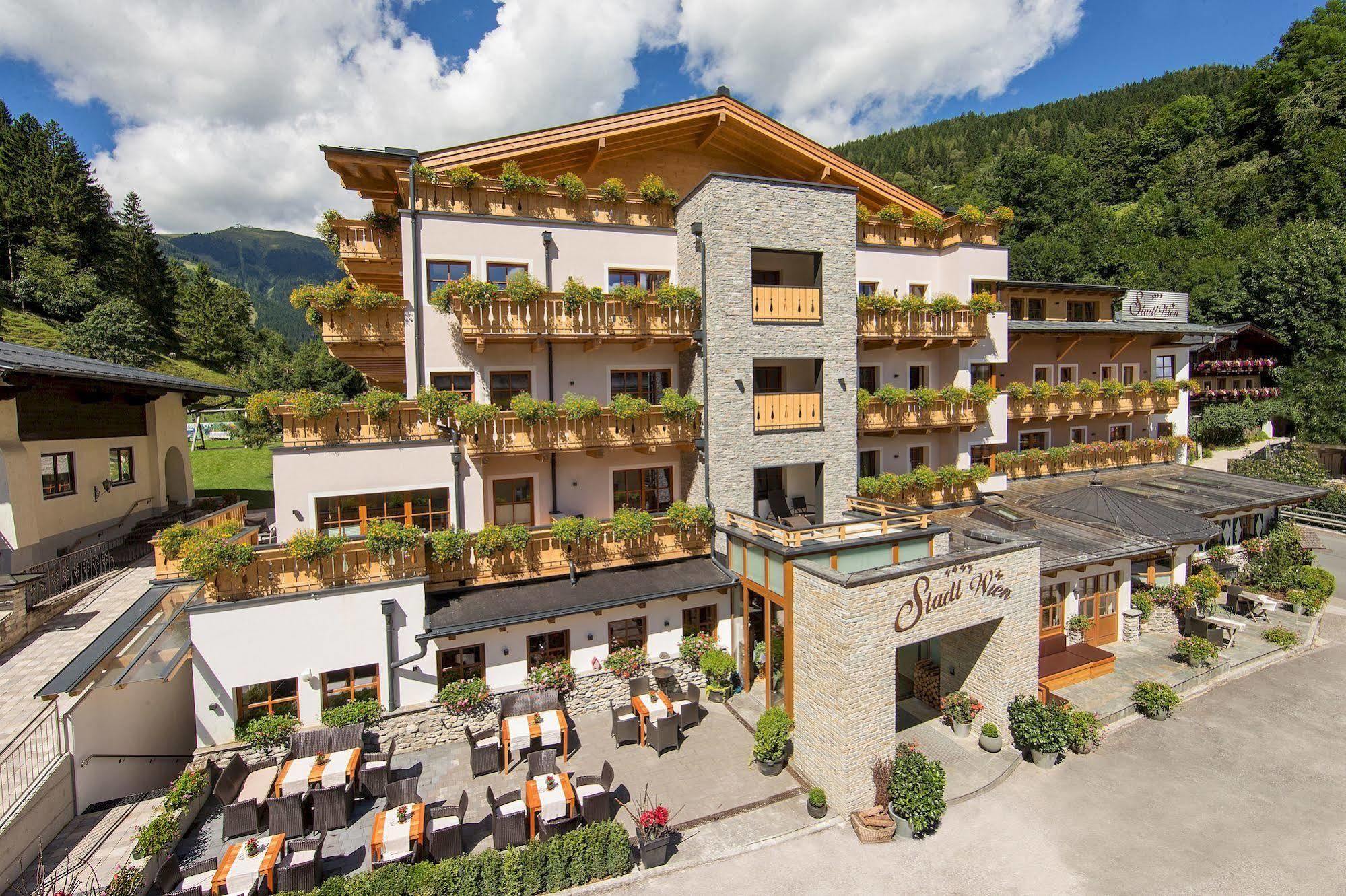 Hotel Stadt Wien Zell am See Exterior photo
